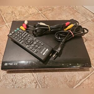 SONY All region CD/DVD player DVP-SR320 With Remote Control